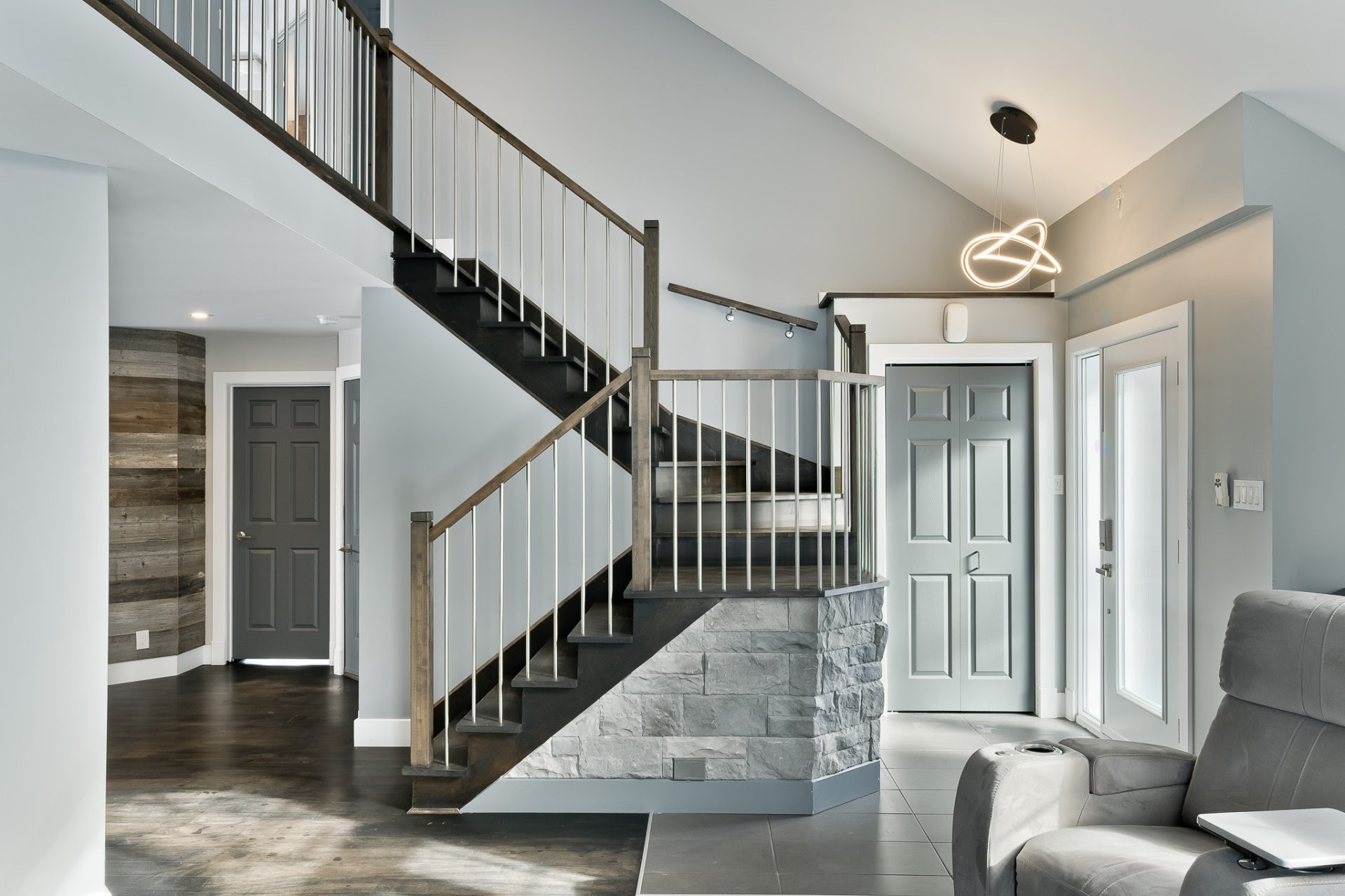 









170


Rue Jean

,
Saint-Jean-sur-Richelieu,




QC
J2W2C8

