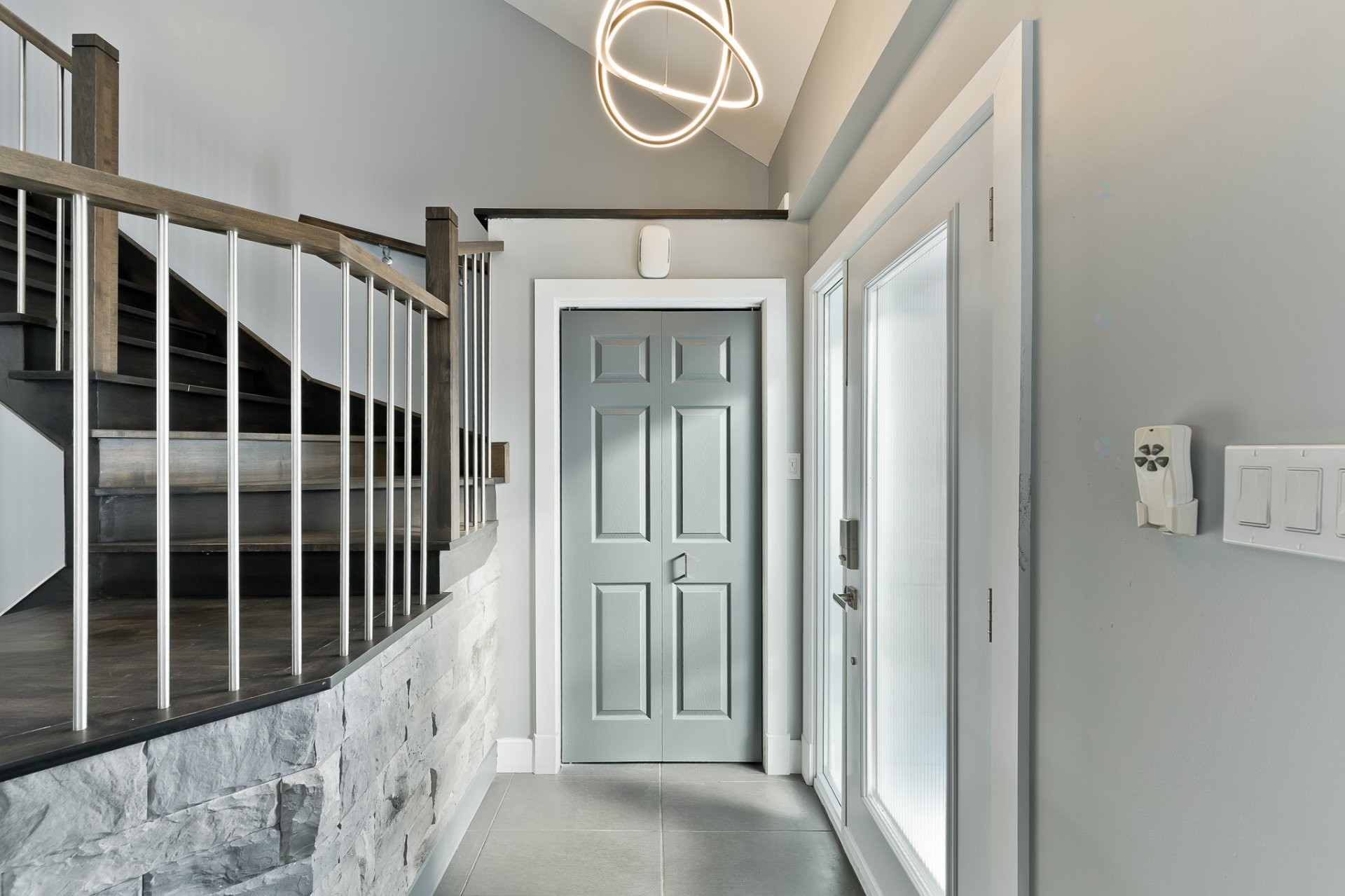 









170


Rue Jean

,
Saint-Jean-sur-Richelieu,




QC
J2W2C8

