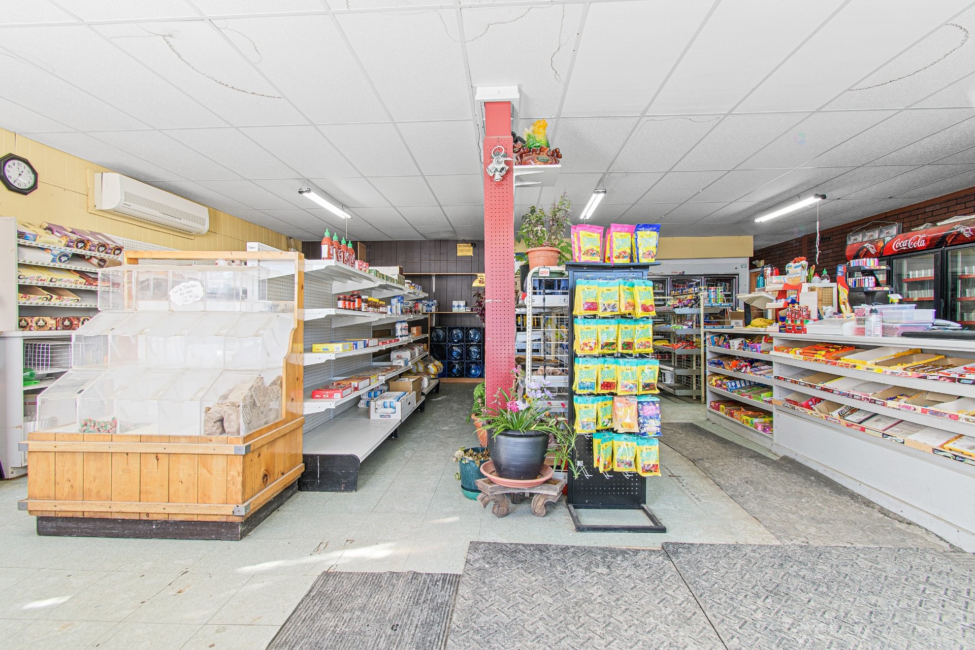 









248


Route du Canton

,
Brownsburg-Chatham,




QC
J8G2E9

