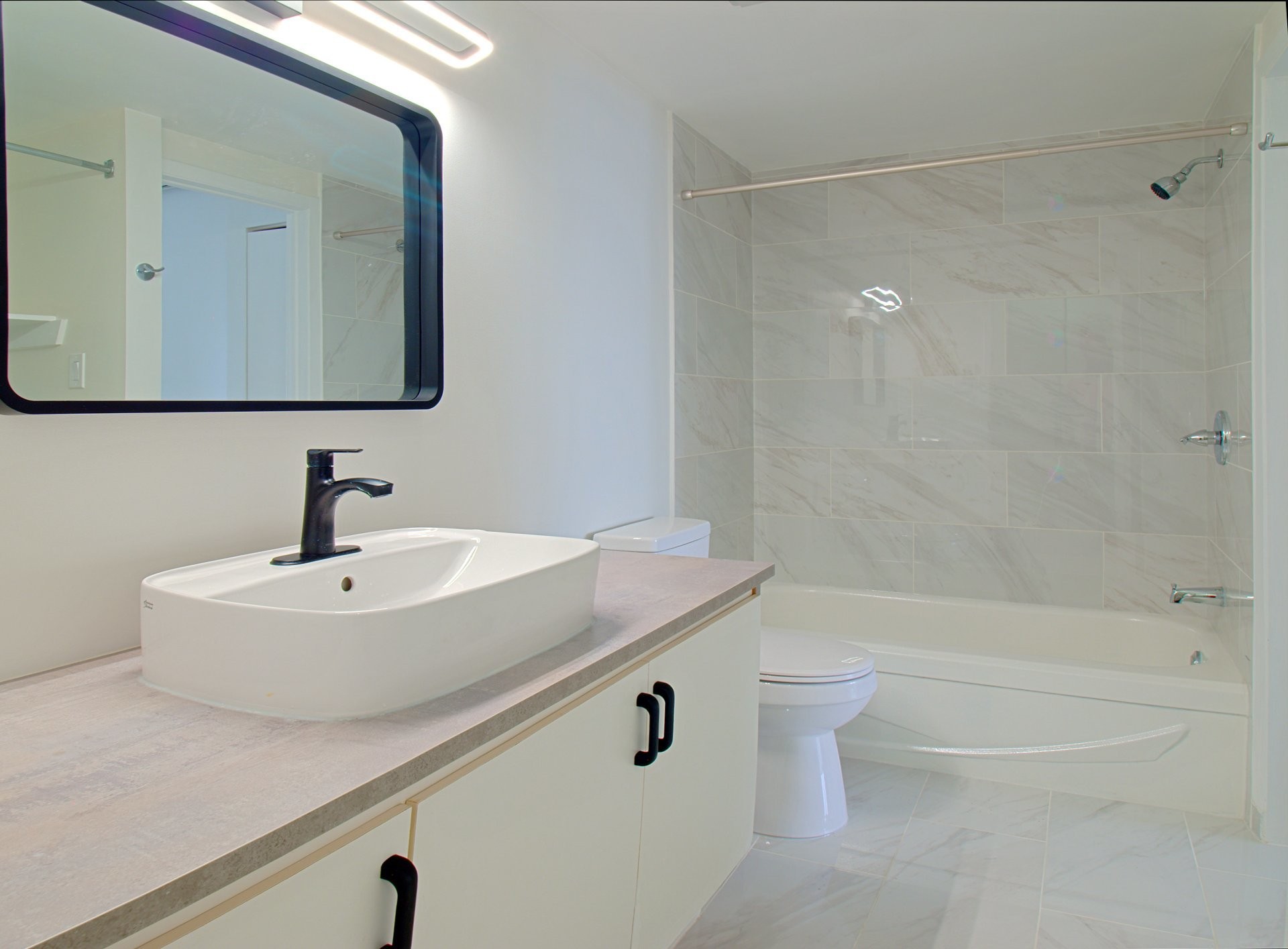 









462


Boul. Alexandre-Taché

, 402,
Gatineau (Hull),




QC
J9J0C2

