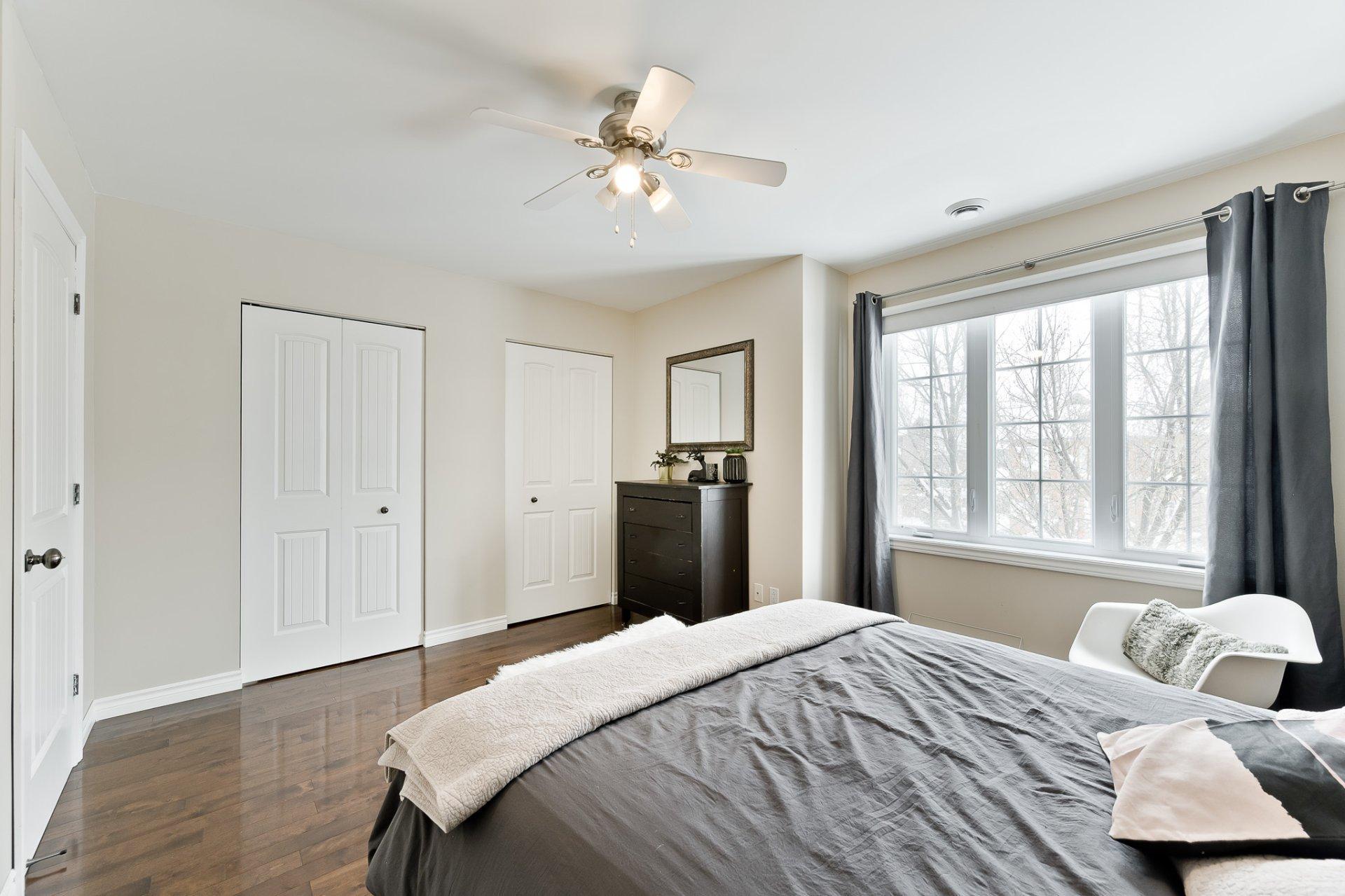 









1301


Rue Marini

,
Sherbrooke (Brompton/Rock Forest/Saint-Élie/Deauville),




QC
J1N0L1

