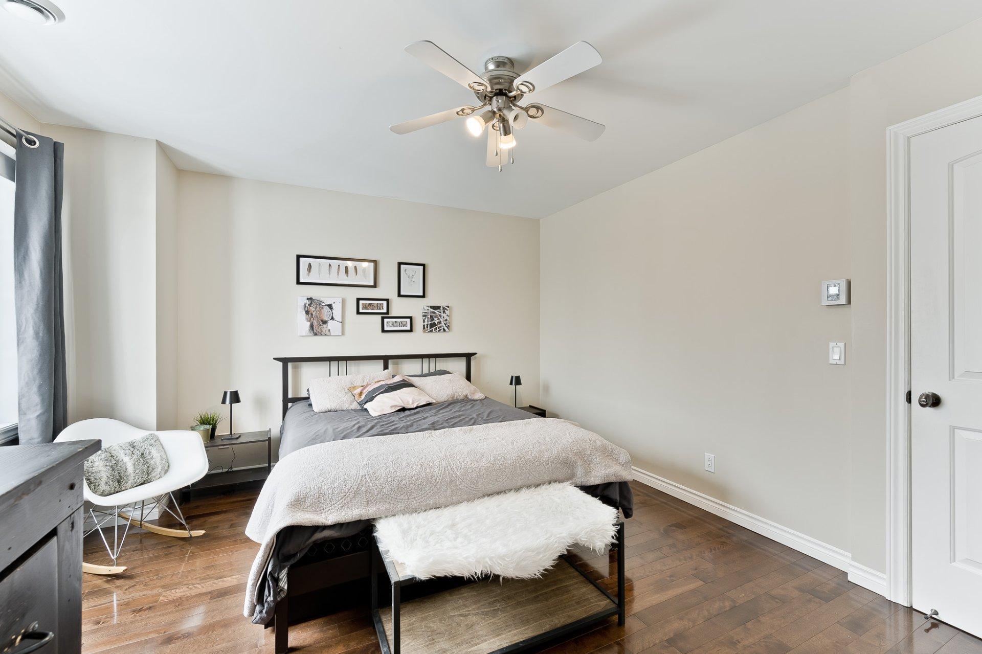 









1301


Rue Marini

,
Sherbrooke (Brompton/Rock Forest/Saint-Élie/Deauville),




QC
J1N0L1

