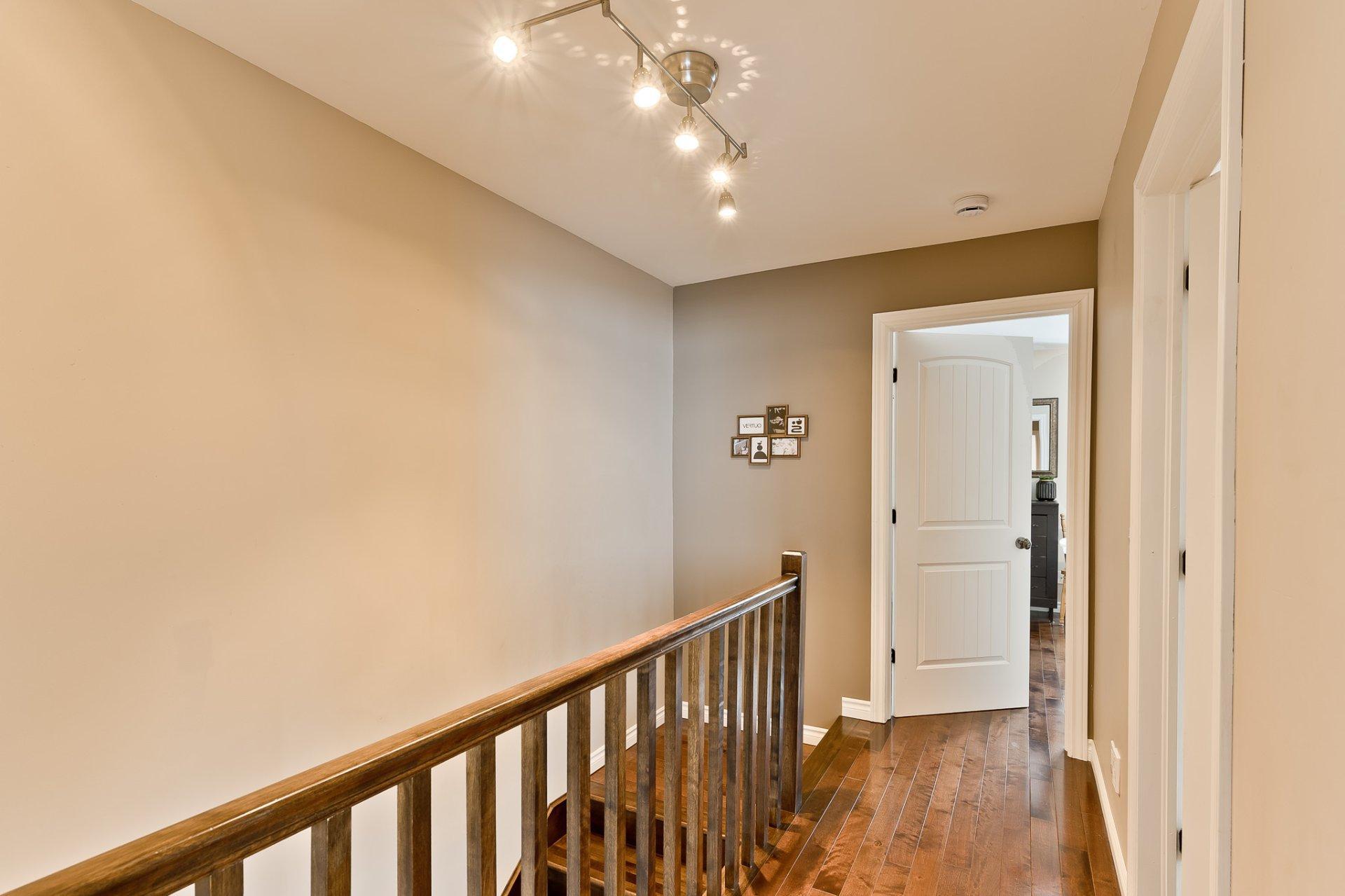 









1301


Rue Marini

,
Sherbrooke (Brompton/Rock Forest/Saint-Élie/Deauville),




QC
J1N0L1

