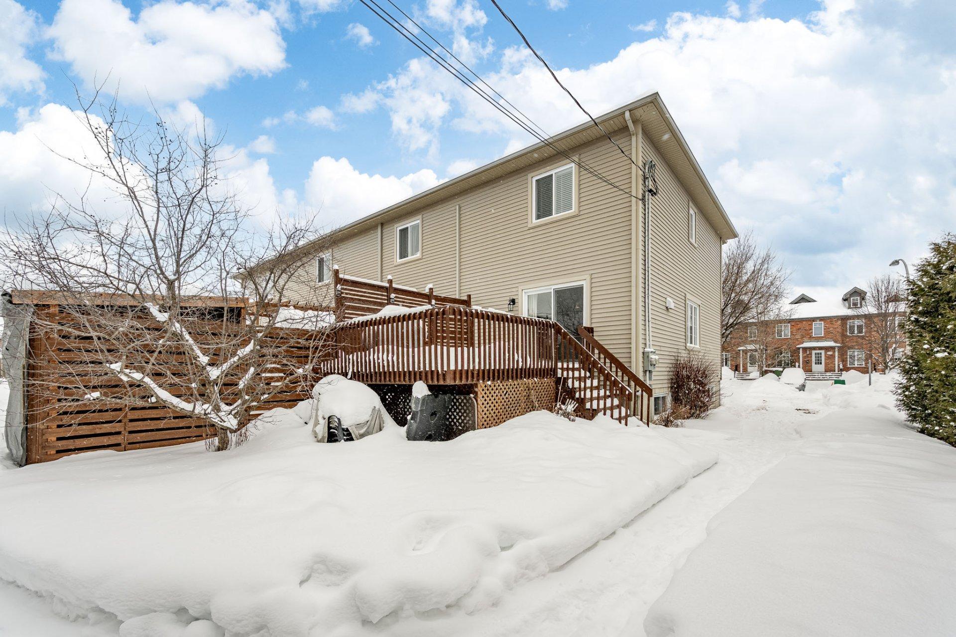 









1301


Rue Marini

,
Sherbrooke (Brompton/Rock Forest/Saint-Élie/Deauville),




QC
J1N0L1

