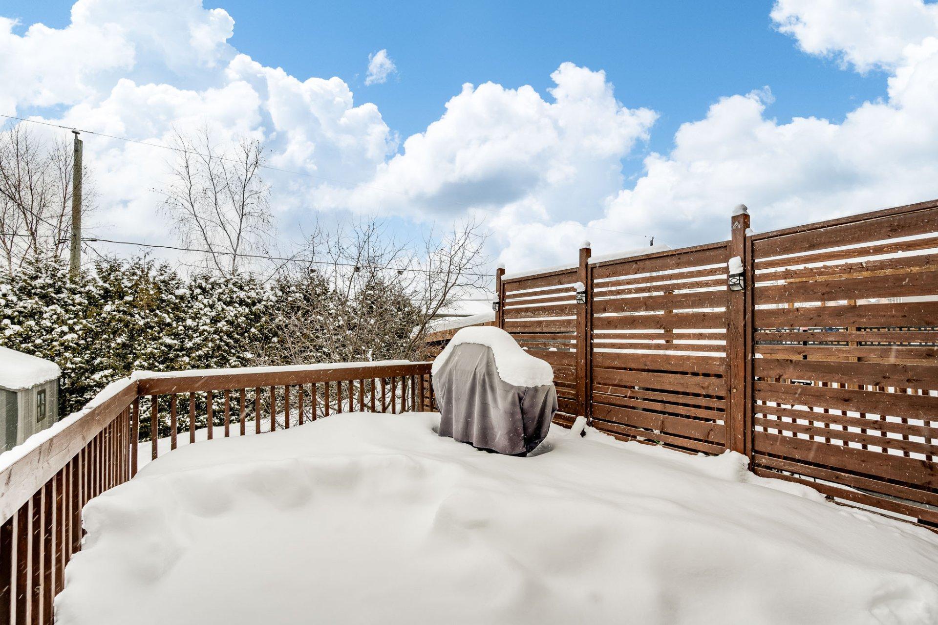 









1301


Rue Marini

,
Sherbrooke (Brompton/Rock Forest/Saint-Élie/Deauville),




QC
J1N0L1

