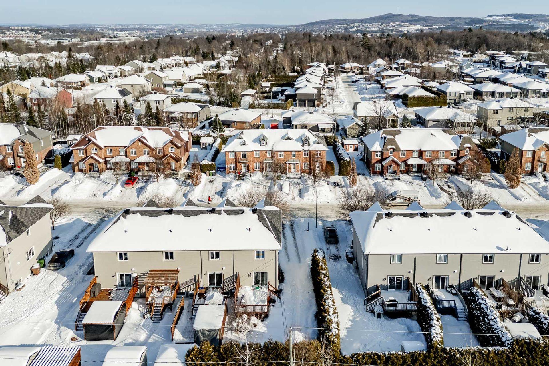 









1301


Rue Marini

,
Sherbrooke (Brompton/Rock Forest/Saint-Élie/Deauville),




QC
J1N0L1

