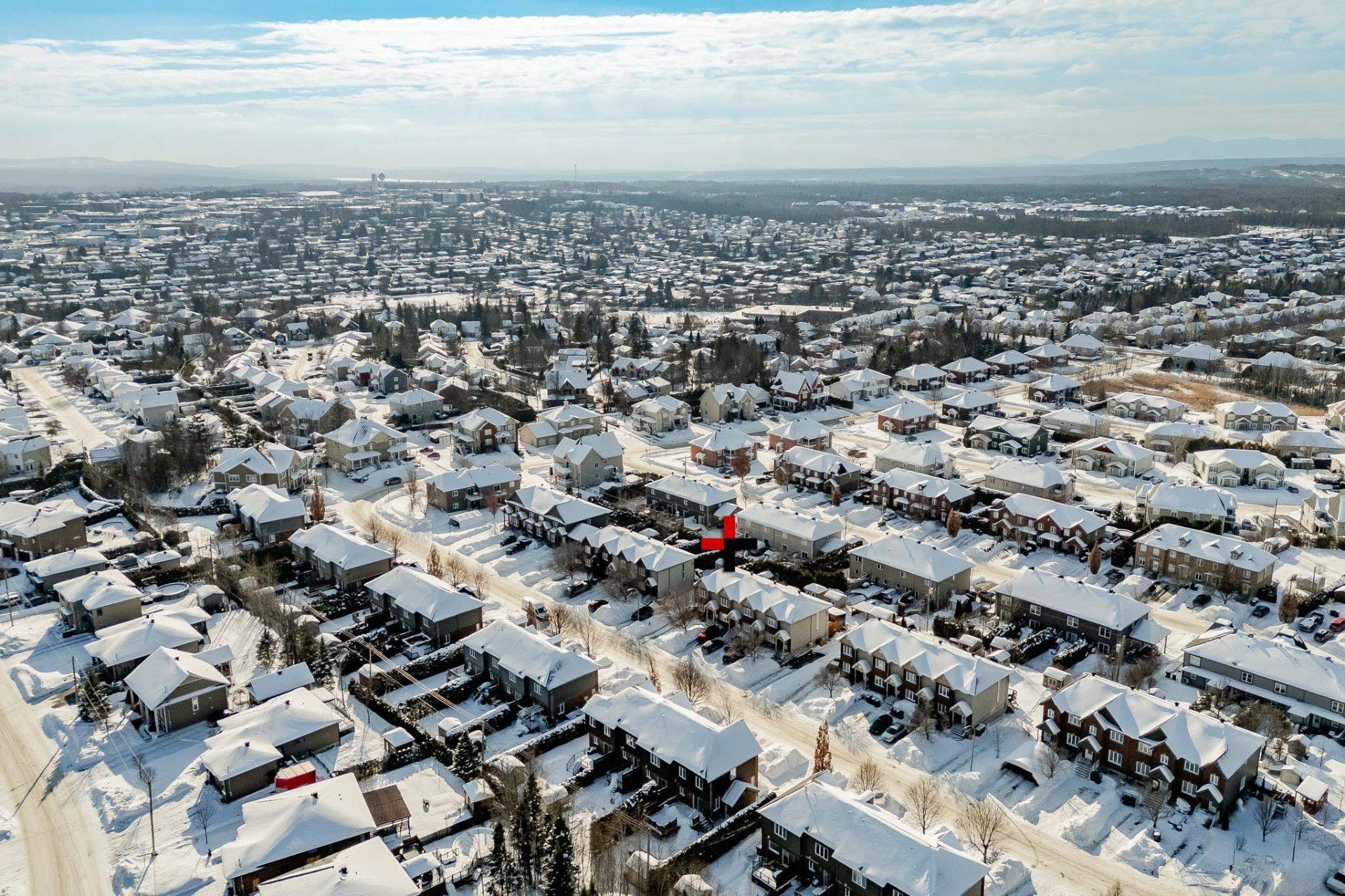 









1301


Rue Marini

,
Sherbrooke (Brompton/Rock Forest/Saint-Élie/Deauville),




QC
J1N0L1

