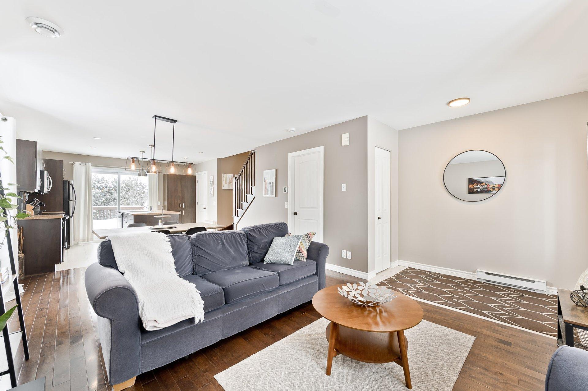 









1301


Rue Marini

,
Sherbrooke (Brompton/Rock Forest/Saint-Élie/Deauville),




QC
J1N0L1

