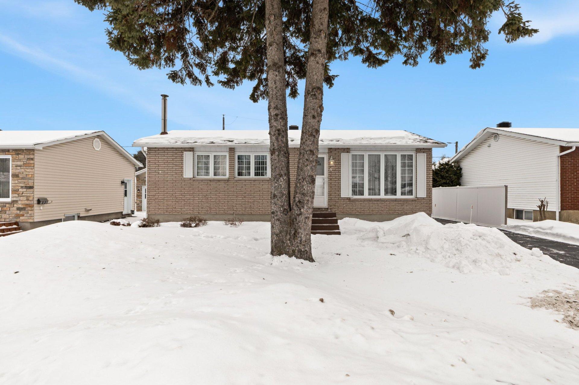 









5


Rue Aline

,
Gatineau (Gatineau),




QC
J8T1T1

