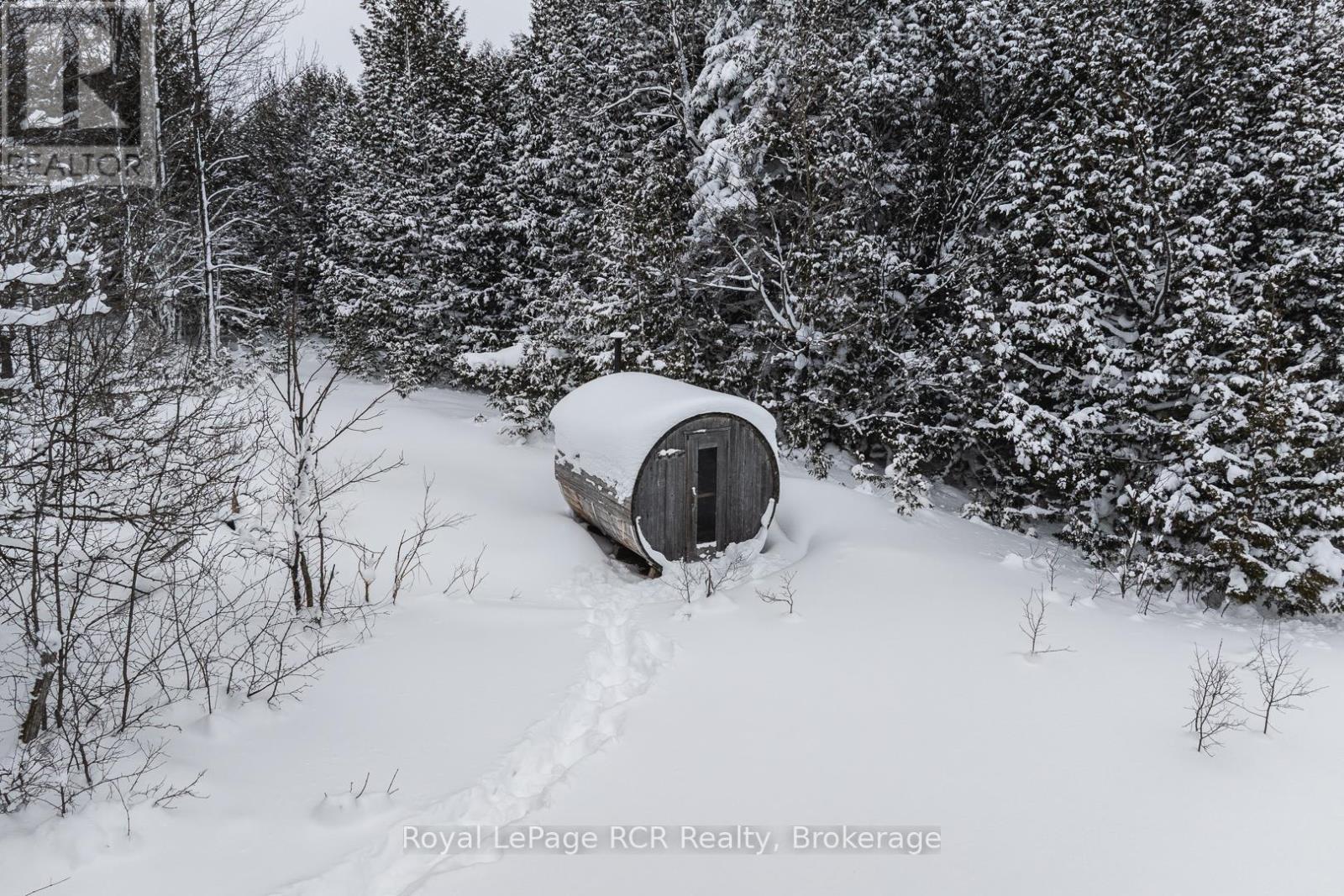 












251 MILL ROAD

,
Chatsworth,







Ontario
N0H1R0

