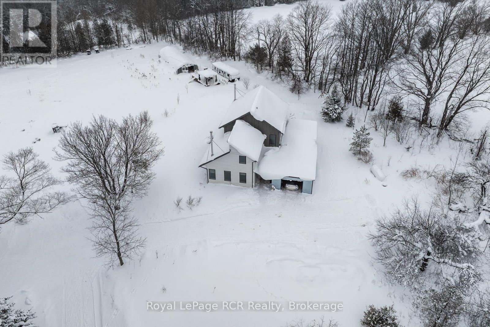 












251 MILL ROAD

,
Chatsworth,







Ontario
N0H1R0

