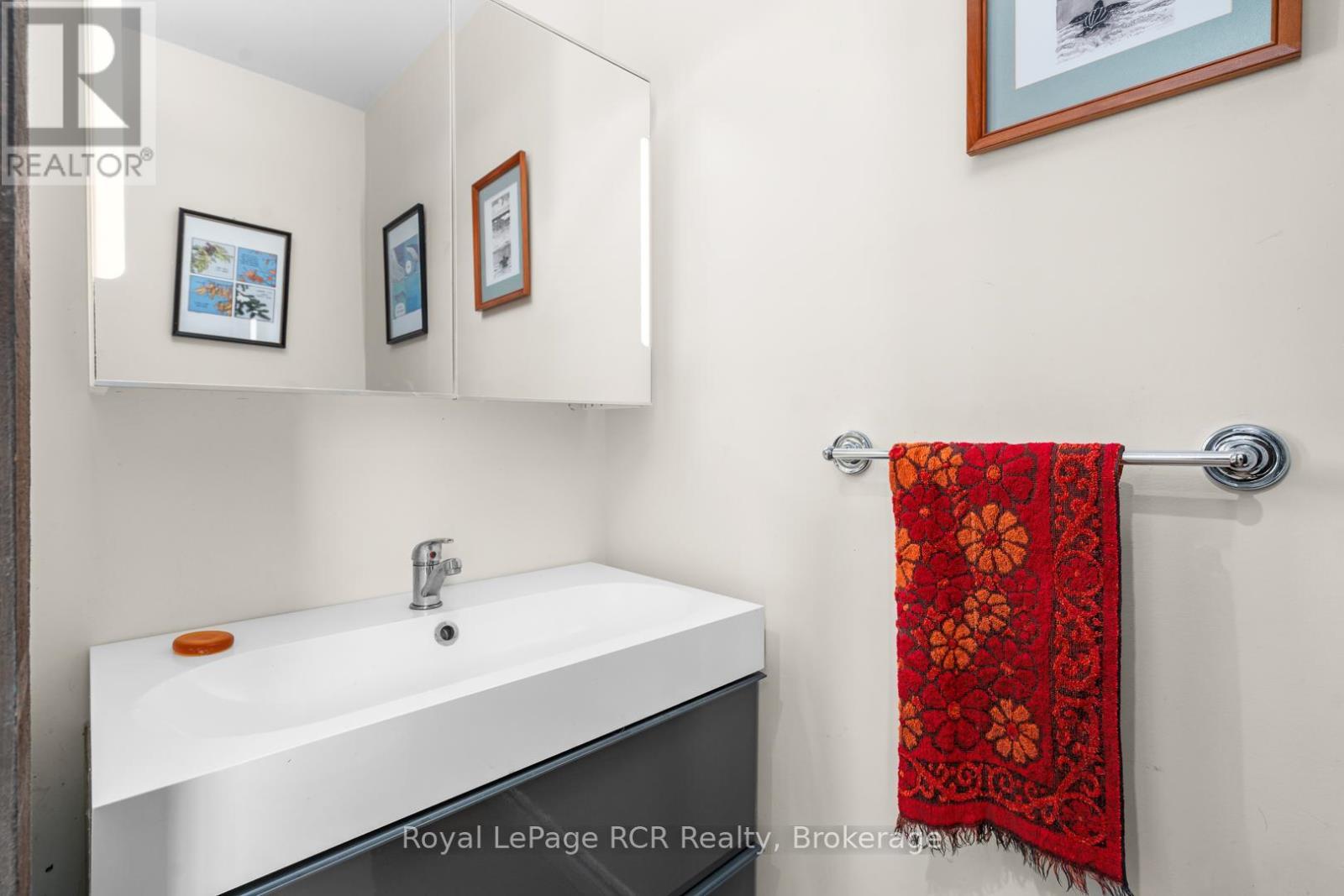 












251 MILL ROAD

,
Chatsworth,







Ontario
N0H1R0

