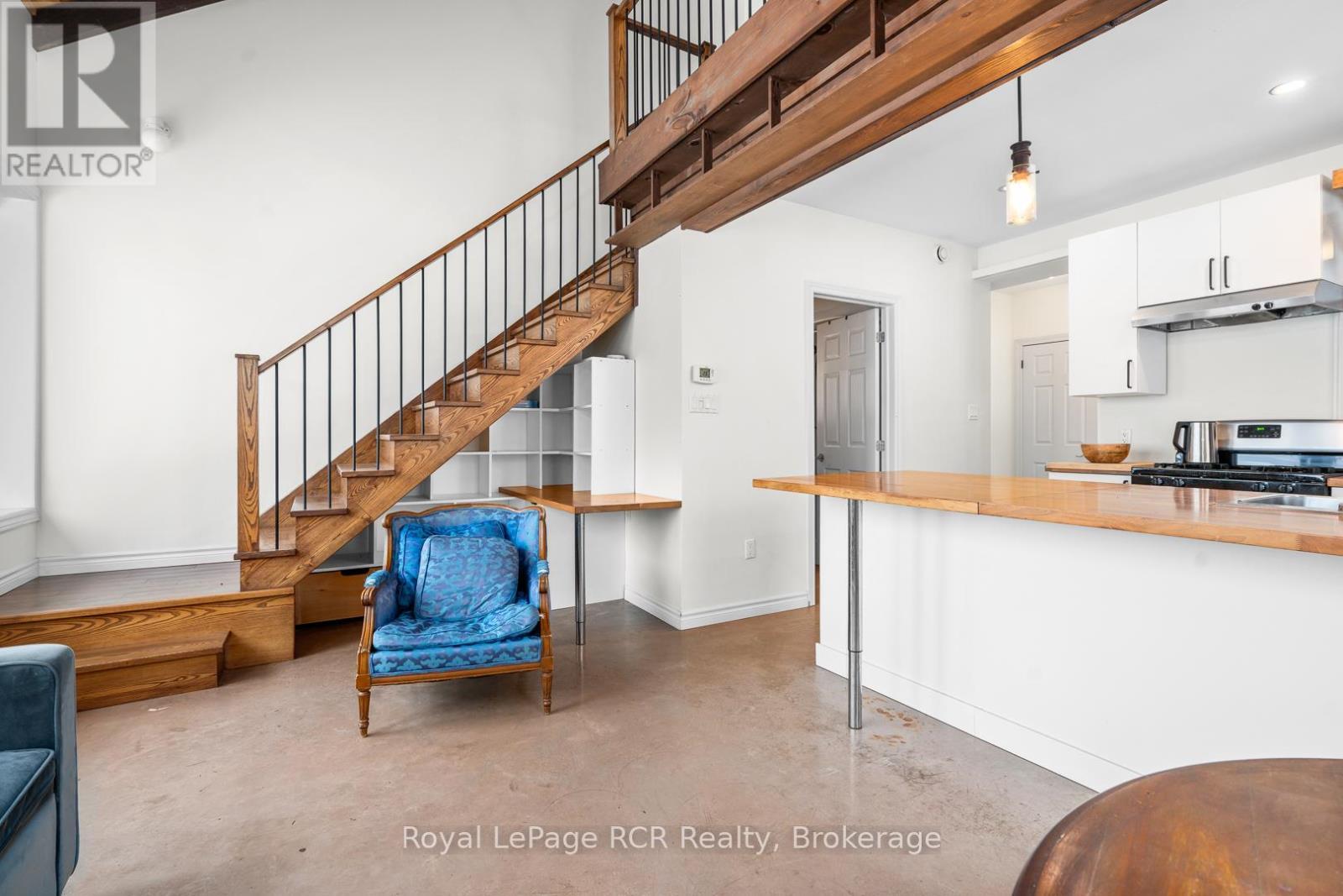 












251 MILL ROAD

,
Chatsworth,







Ontario
N0H1R0

