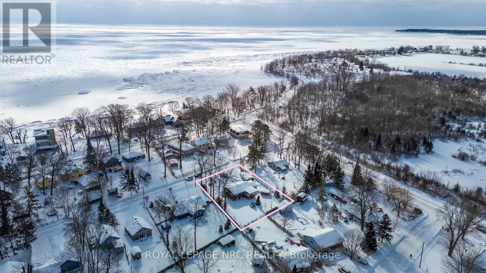 












10592 WOODLAND DRIVE

,
Wainfleet (Lakeshore),




Ontario
L3K5V4

