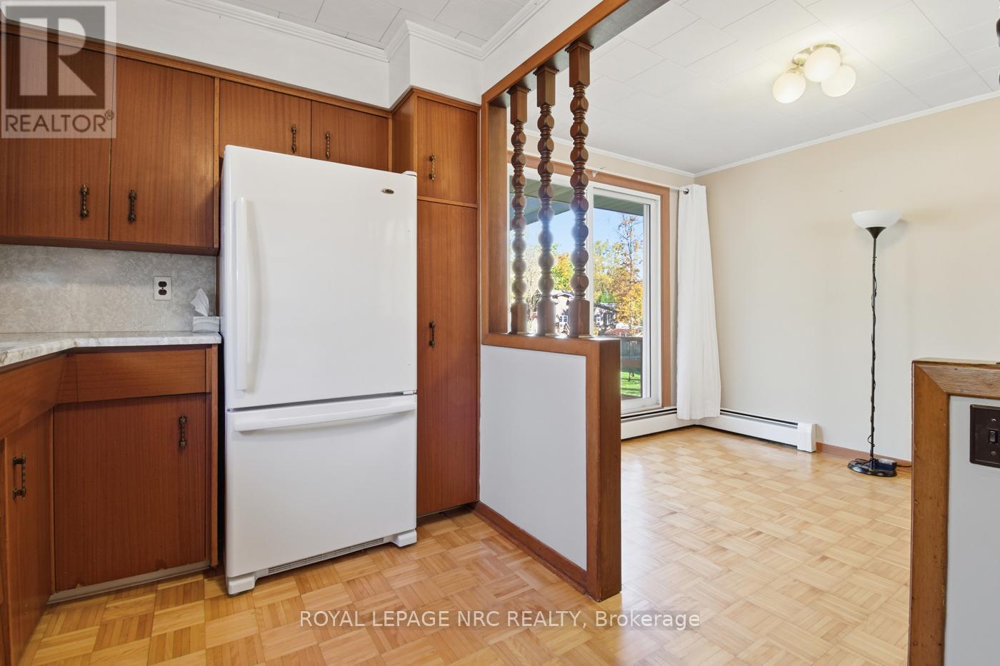 












10592 WOODLAND DRIVE

,
Wainfleet (Lakeshore),




Ontario
L3K5V4

