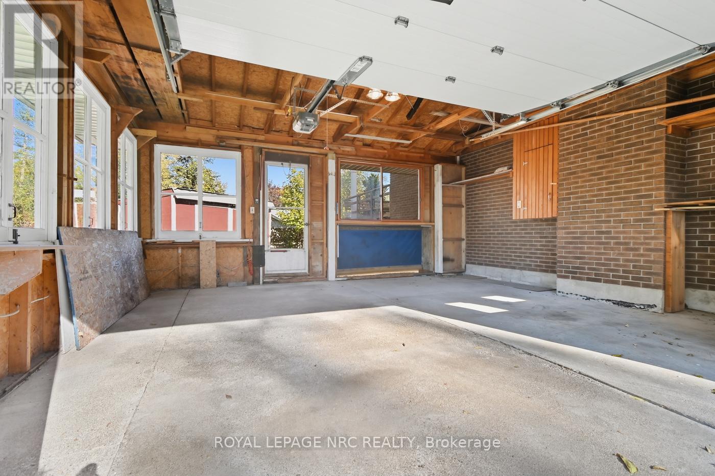 












10592 WOODLAND DRIVE

,
Wainfleet (Lakeshore),




Ontario
L3K5V4

