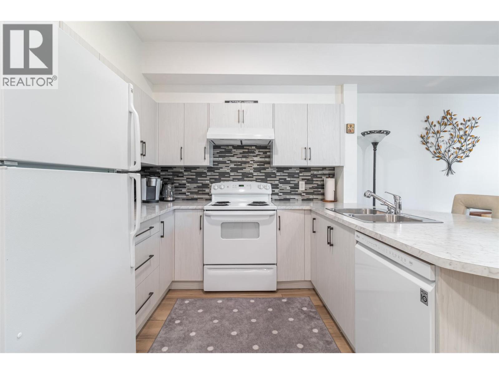 












1873 Country Club Drive Unit# 2207

,
Kelowna,




British Columbia
V1V2A7

