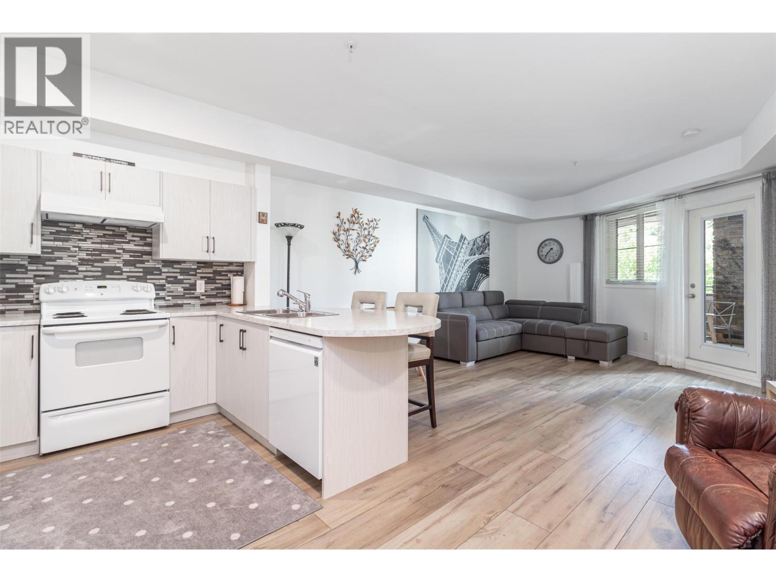 












1873 Country Club Drive Unit# 2207

,
Kelowna,




British Columbia
V1V2A7

