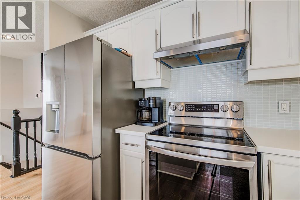 












84 WALSH Crescent

,
Stratford,




Ontario
N5A7X8

