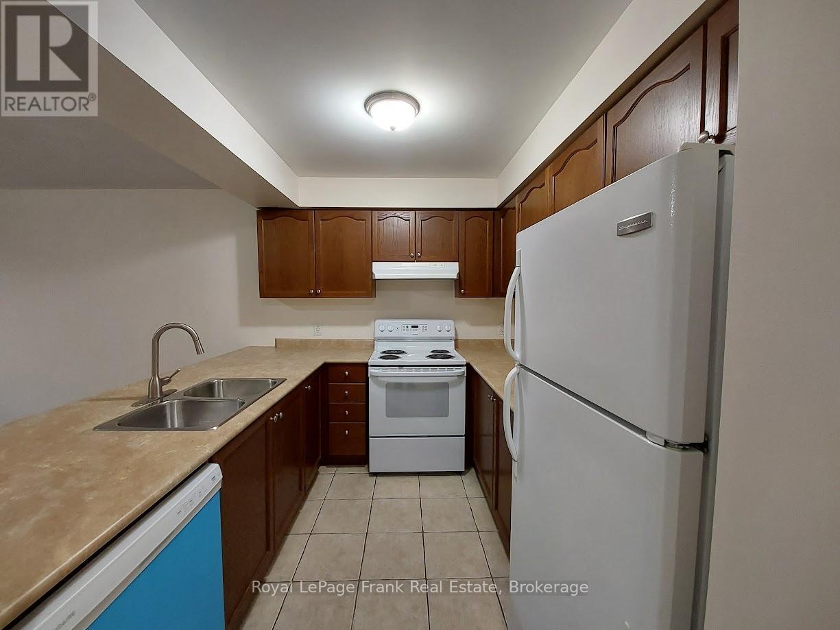 












1513 GLENBOURNE DRIVE

,
Oshawa,




Ontario
L1K0M5

