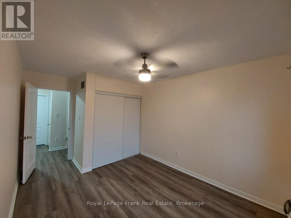 












1513 GLENBOURNE DRIVE

,
Oshawa,




Ontario
L1K0M5

