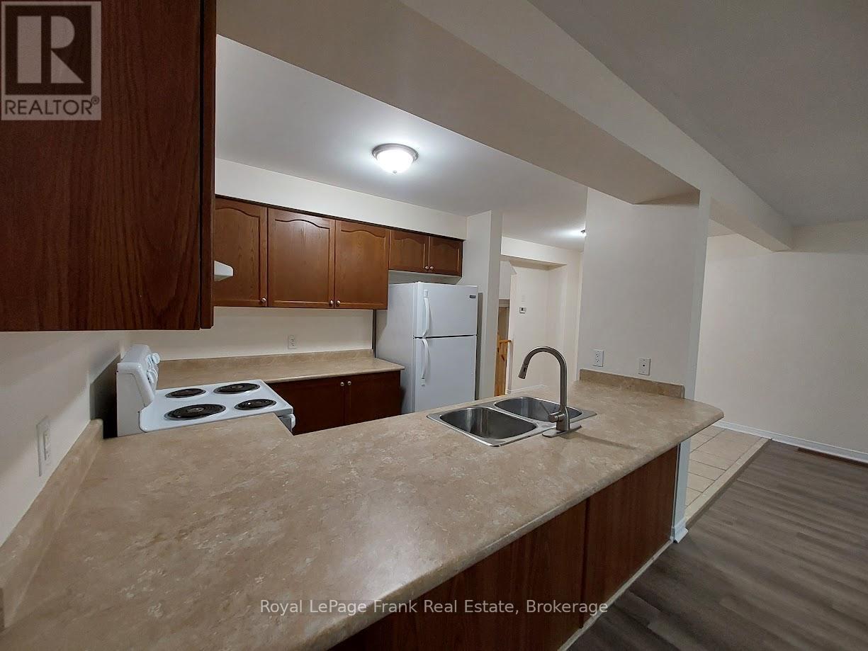 












1513 GLENBOURNE DRIVE

,
Oshawa,




Ontario
L1K0M5

