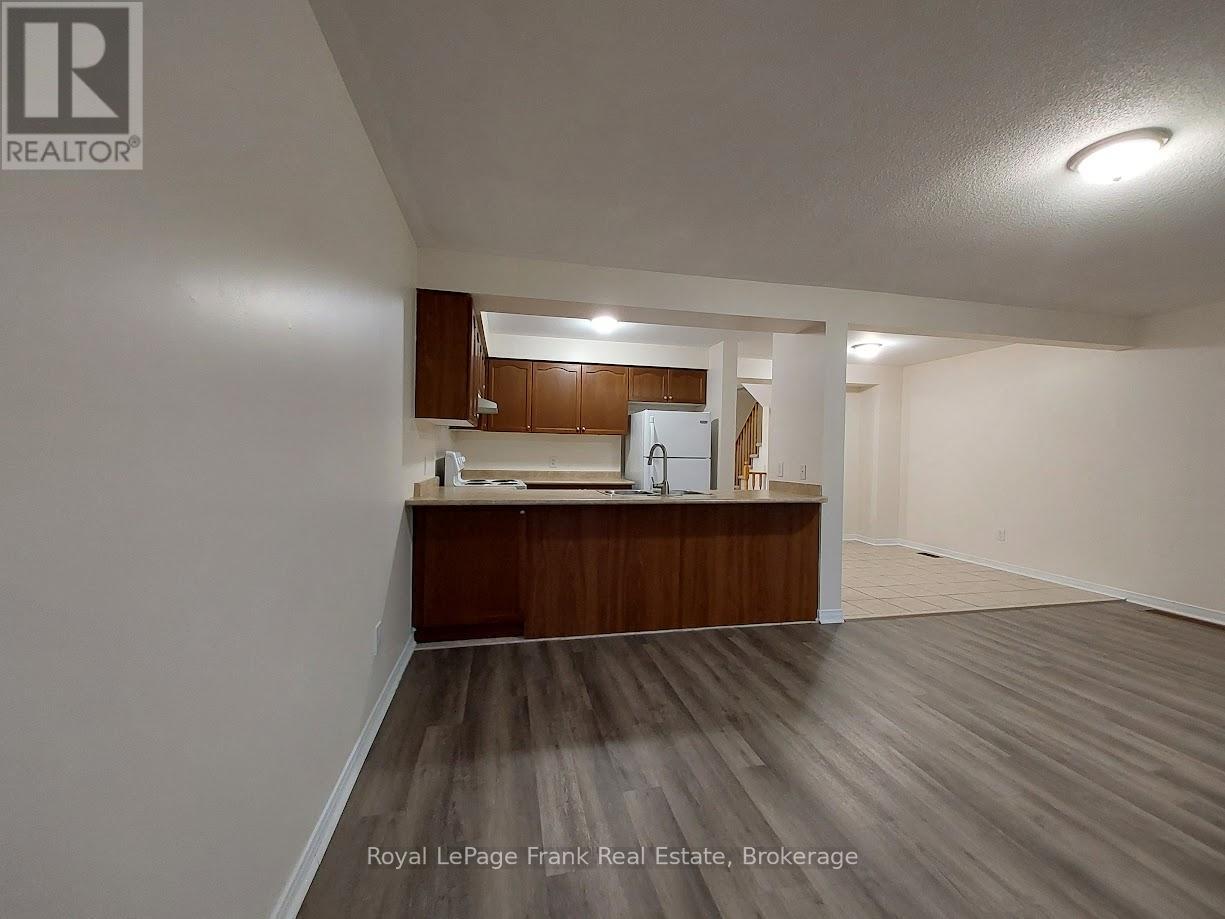 












1513 GLENBOURNE DRIVE

,
Oshawa,




Ontario
L1K0M5

