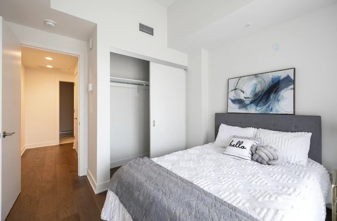 









1288


Rue St-Antoine O.

, TH2,
Montréal (Ville-Marie),




QC
H3C0X6

