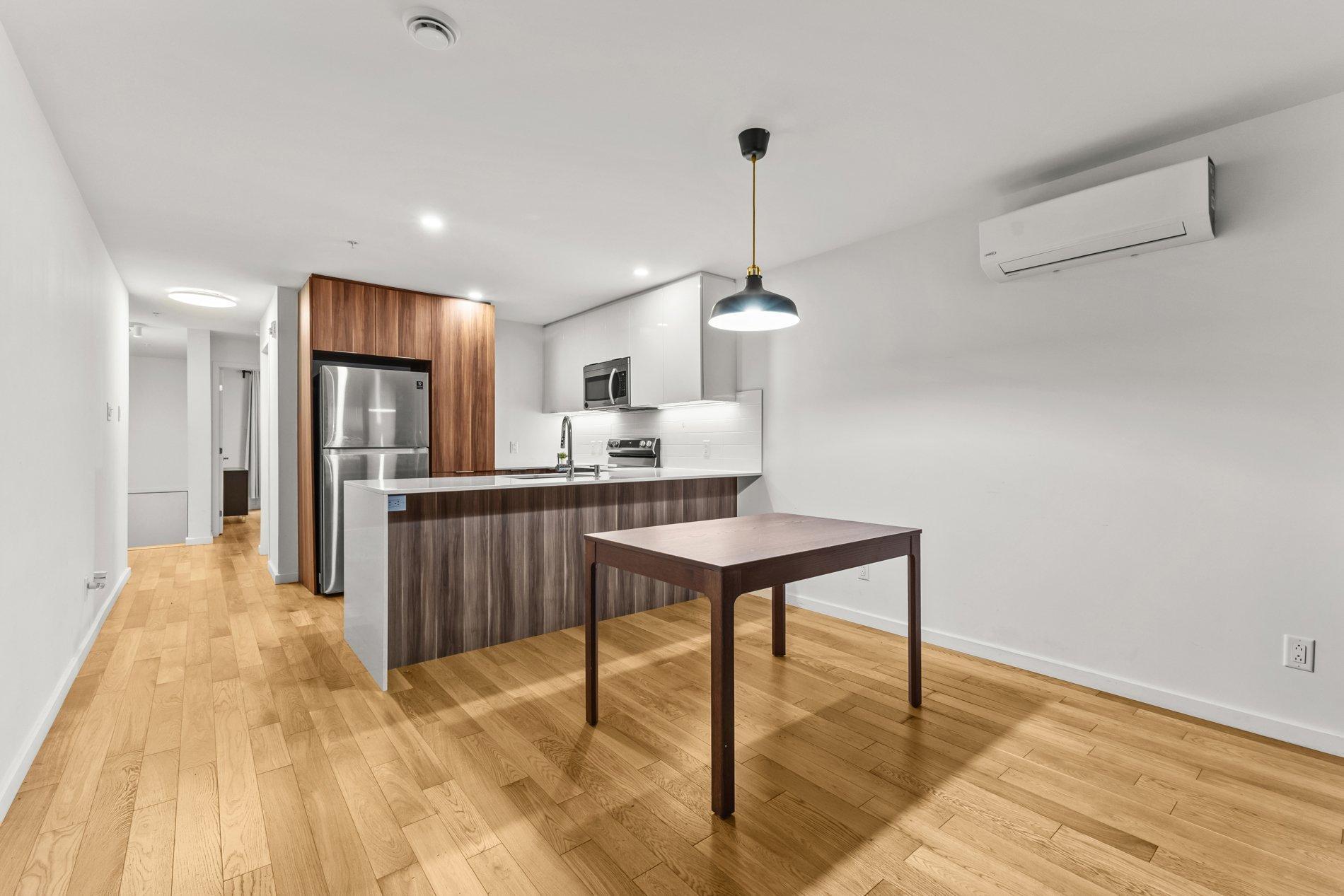 









558


Rue Nicolet

,
Montréal (Mercier/Hochelaga-Maisonneuve),




QC
H1W0C2

