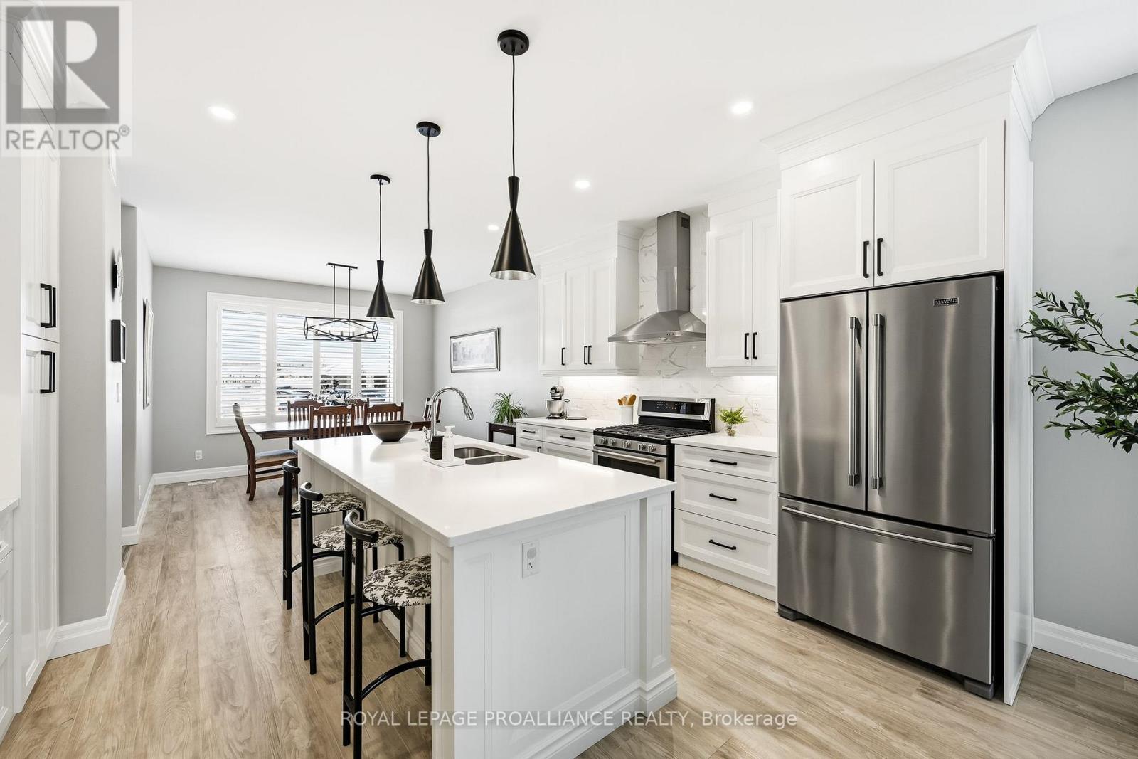 












48 SCHMIDT WAY

,
Quinte West (Murray Ward),




Ontario
K8V0L6

