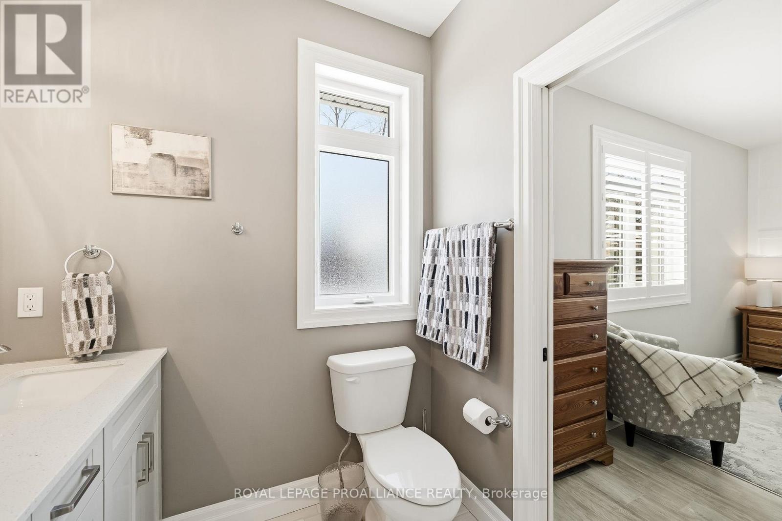 












48 SCHMIDT WAY

,
Quinte West (Murray Ward),




Ontario
K8V0L6

