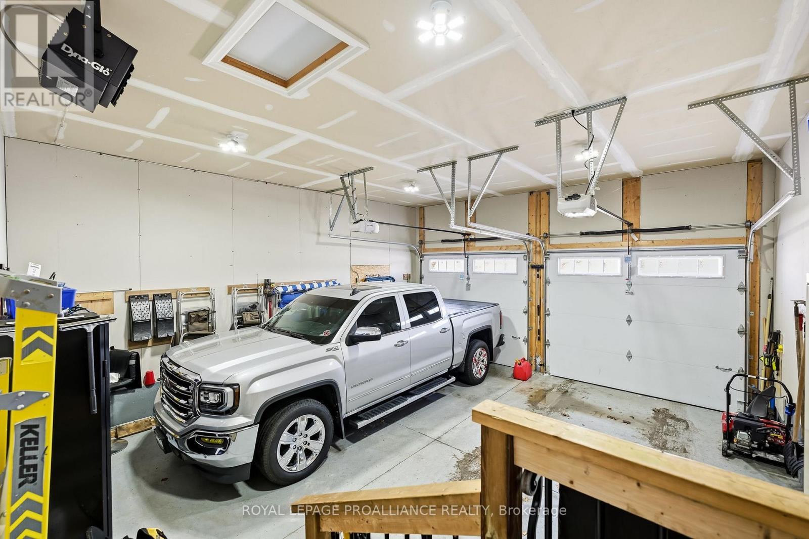 












48 SCHMIDT WAY

,
Quinte West (Murray Ward),




Ontario
K8V0L6

