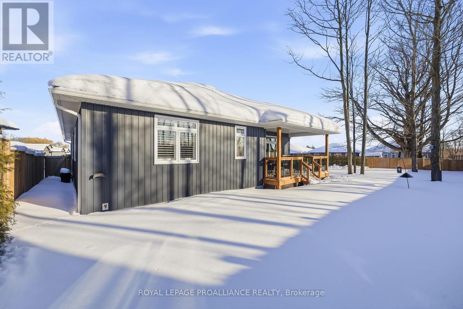 












48 SCHMIDT WAY

,
Quinte West (Murray Ward),




Ontario
K8V0L6

