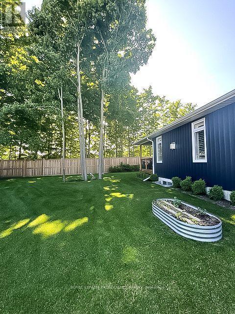 












48 SCHMIDT WAY

,
Quinte West (Murray Ward),




Ontario
K8V0L6

