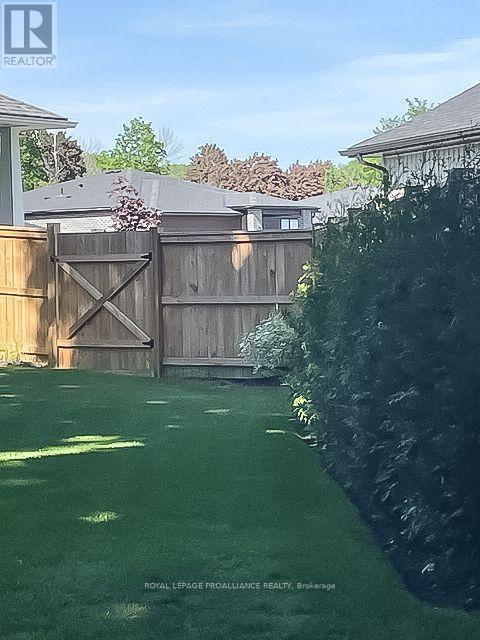 












48 SCHMIDT WAY

,
Quinte West (Murray Ward),




Ontario
K8V0L6

