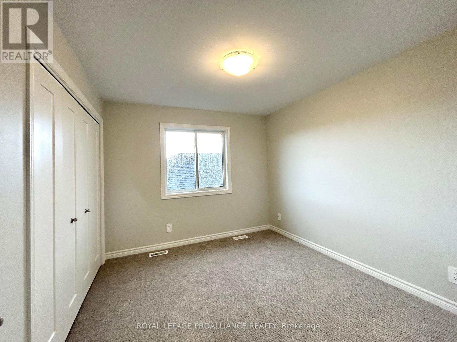 












79 ATHABASKA DRIVE

,
Belleville (Thurlow Ward),




Ontario
K8N0T1

