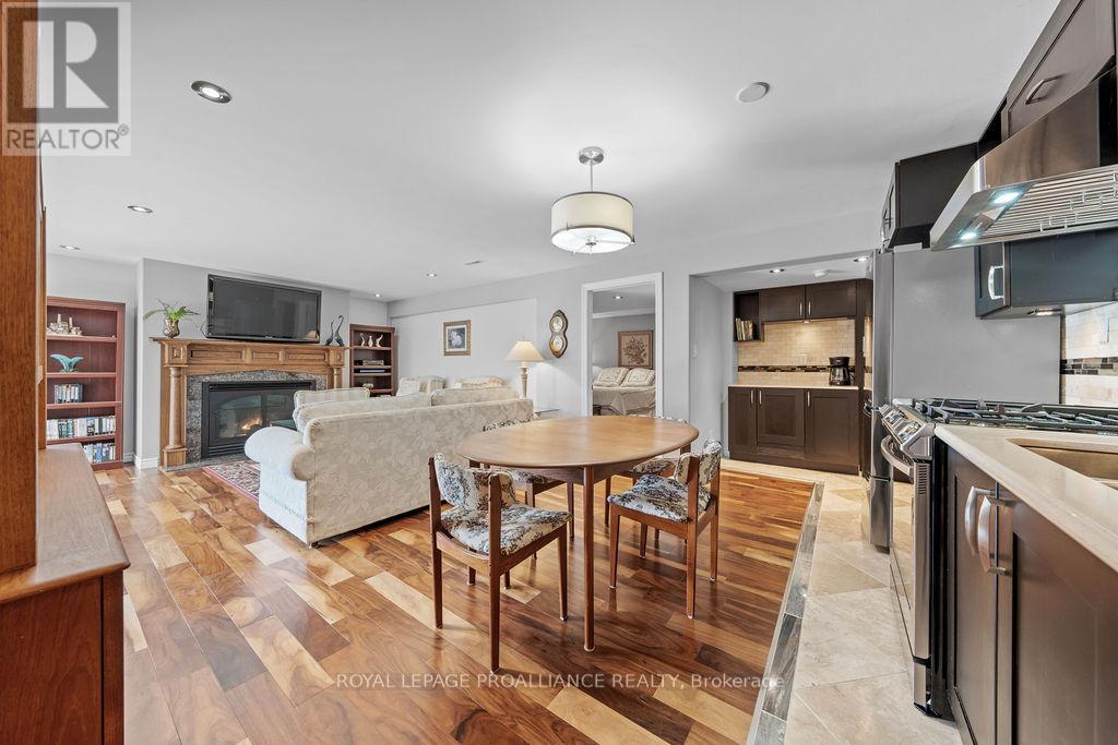 












5 SIMCOE DRIVE

,
Belleville (Thurlow Ward),




Ontario
K8N0N7

