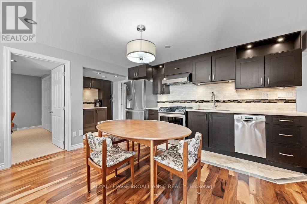 












5 SIMCOE DRIVE

,
Belleville (Thurlow Ward),




Ontario
K8N0N7

