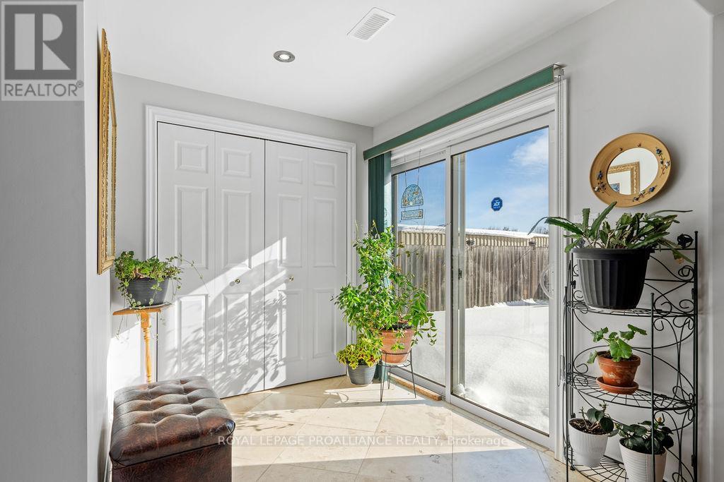 












5 SIMCOE DRIVE

,
Belleville (Thurlow Ward),




Ontario
K8N0N7

