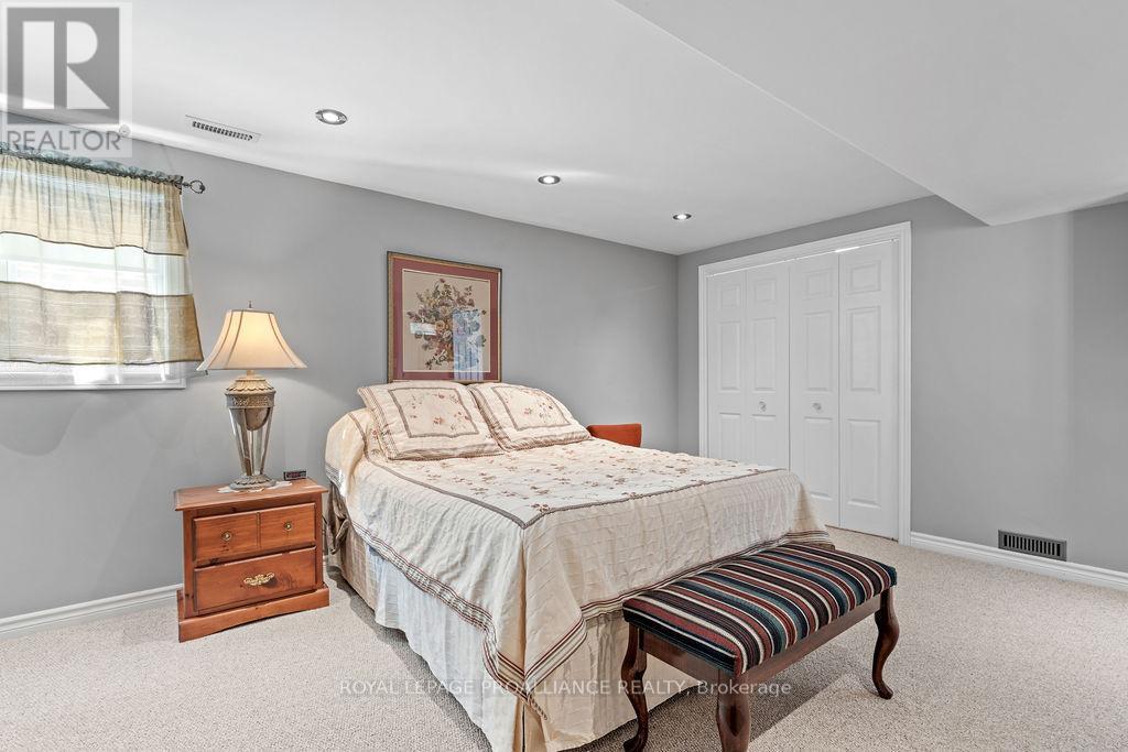 












5 SIMCOE DRIVE

,
Belleville (Thurlow Ward),




Ontario
K8N0N7

