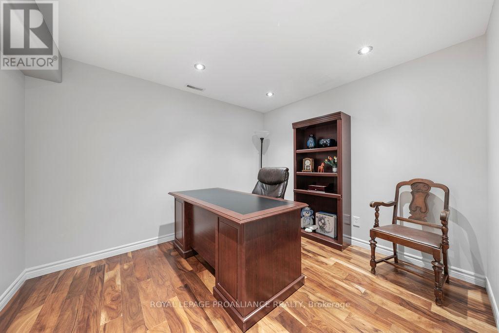 












5 SIMCOE DRIVE

,
Belleville (Thurlow Ward),




Ontario
K8N0N7

