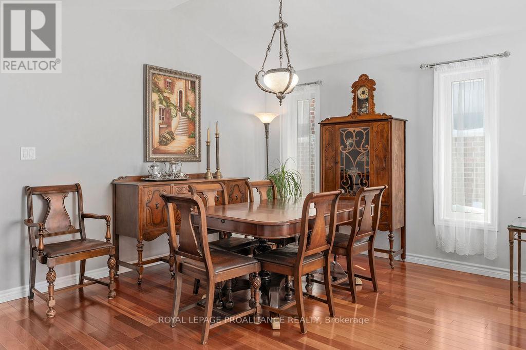 












5 SIMCOE DRIVE

,
Belleville (Thurlow Ward),




Ontario
K8N0N7

