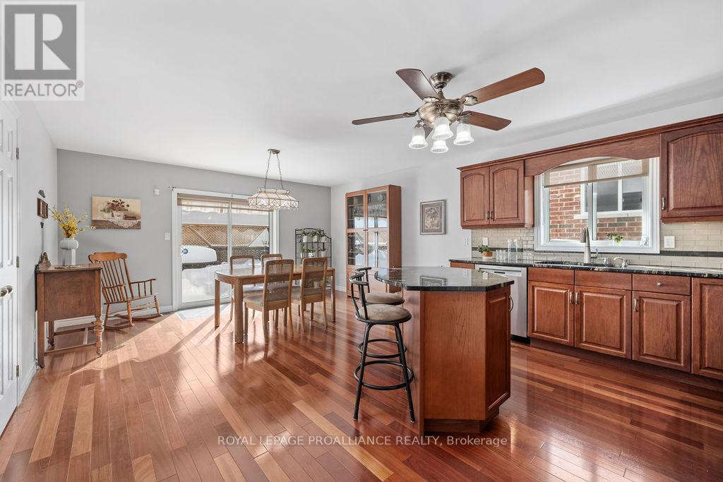 












5 SIMCOE DRIVE

,
Belleville (Thurlow Ward),




Ontario
K8N0N7

