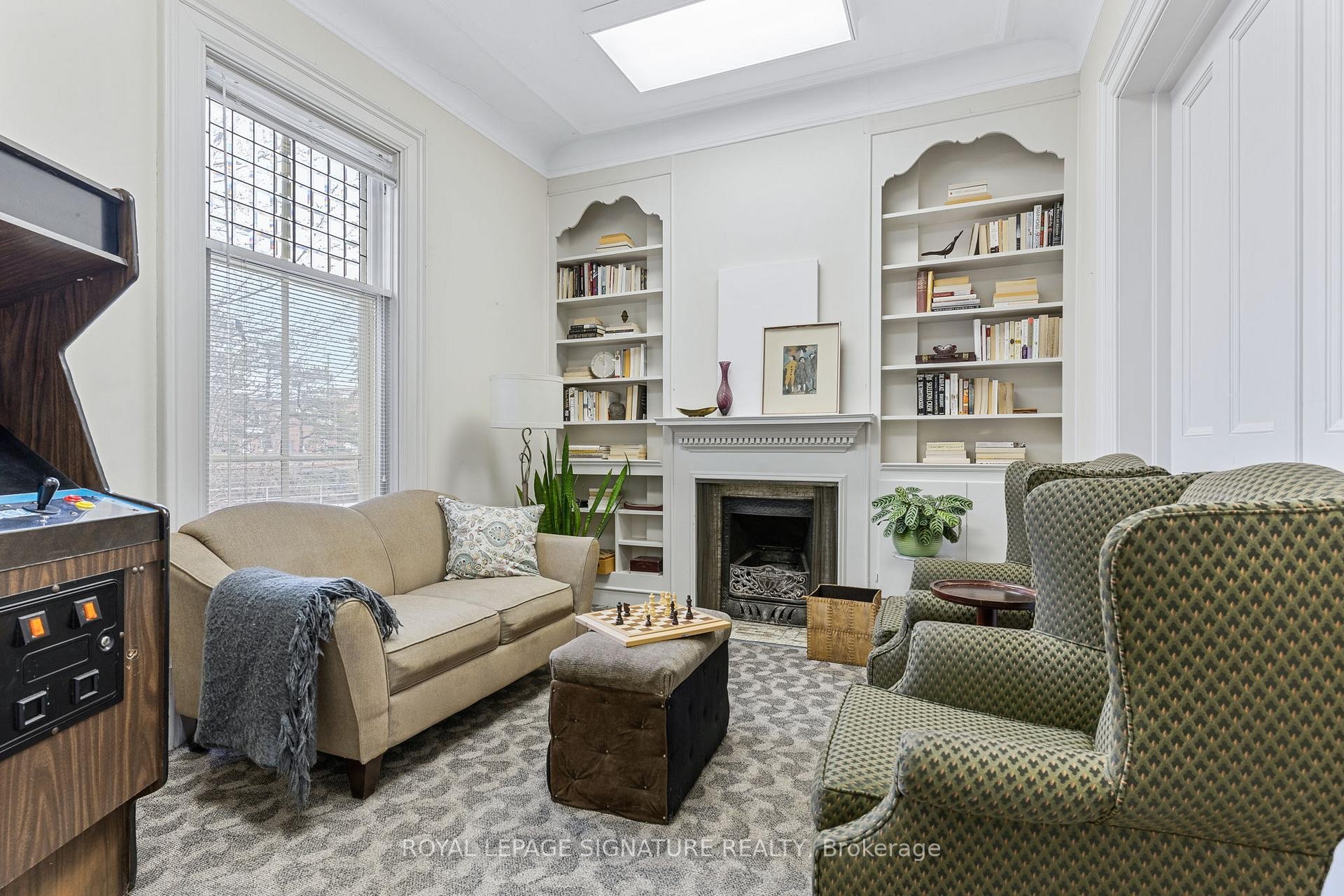 









1000


1st

Avenue West,
Owen Sound,




ON
N4K 4K5

