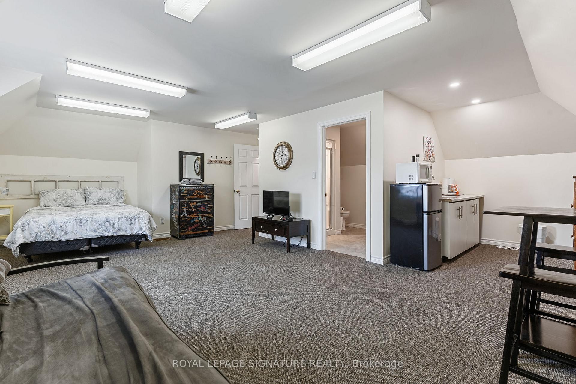 









1000


1st

Avenue West,
Owen Sound,




ON
N4K 4K5

