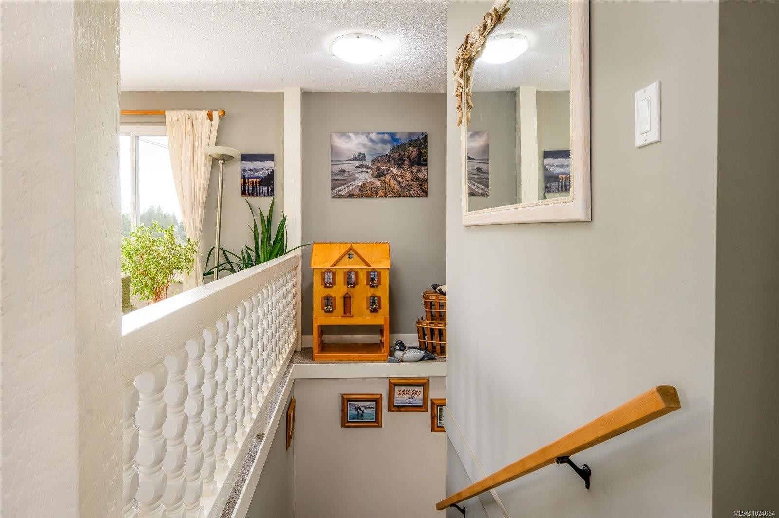 









6891


Harwood

Dr,
Lantzville,




BC
V0R 2H0

