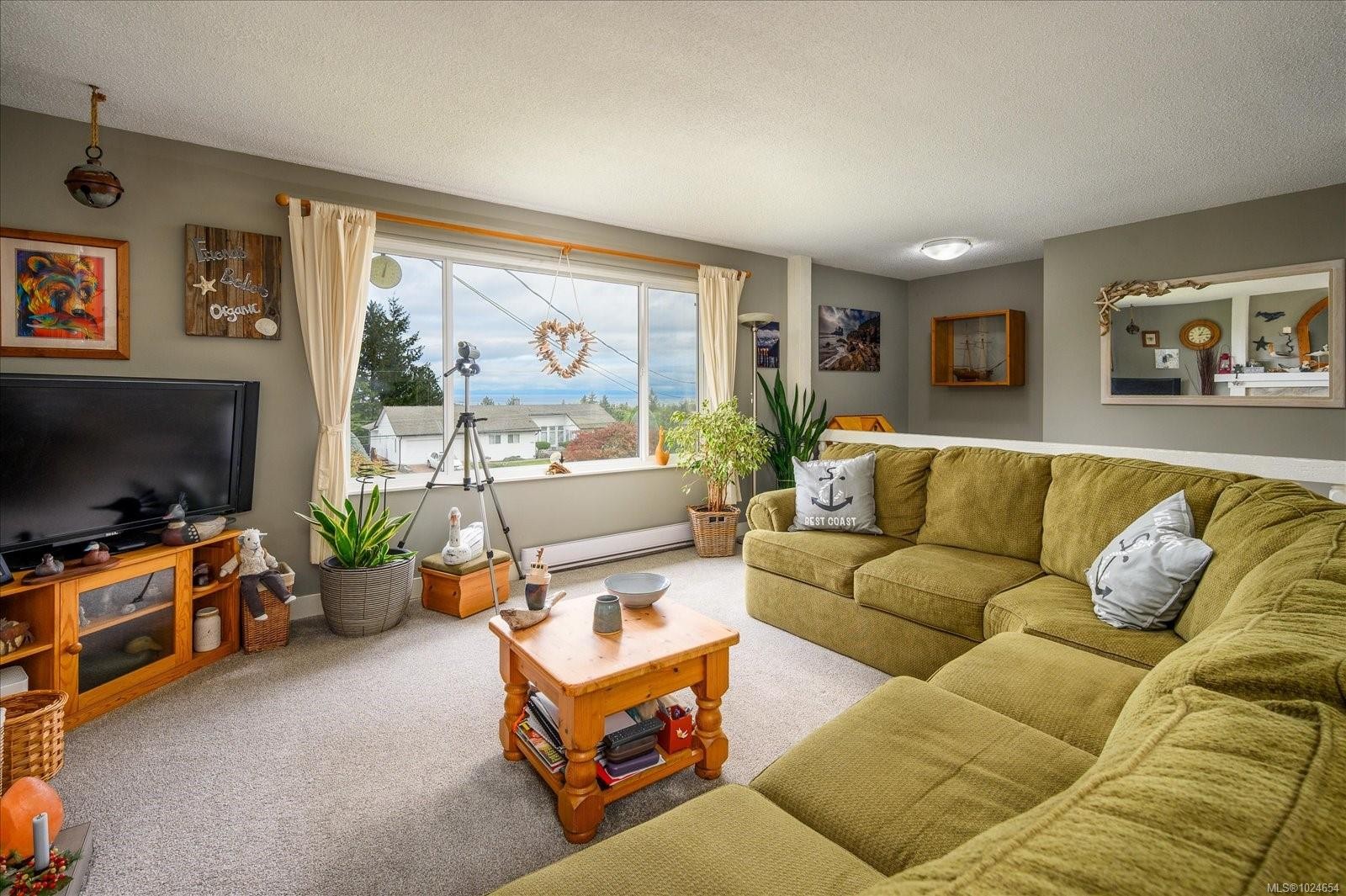 









6891


Harwood

Dr,
Lantzville,




BC
V0R 2H0

