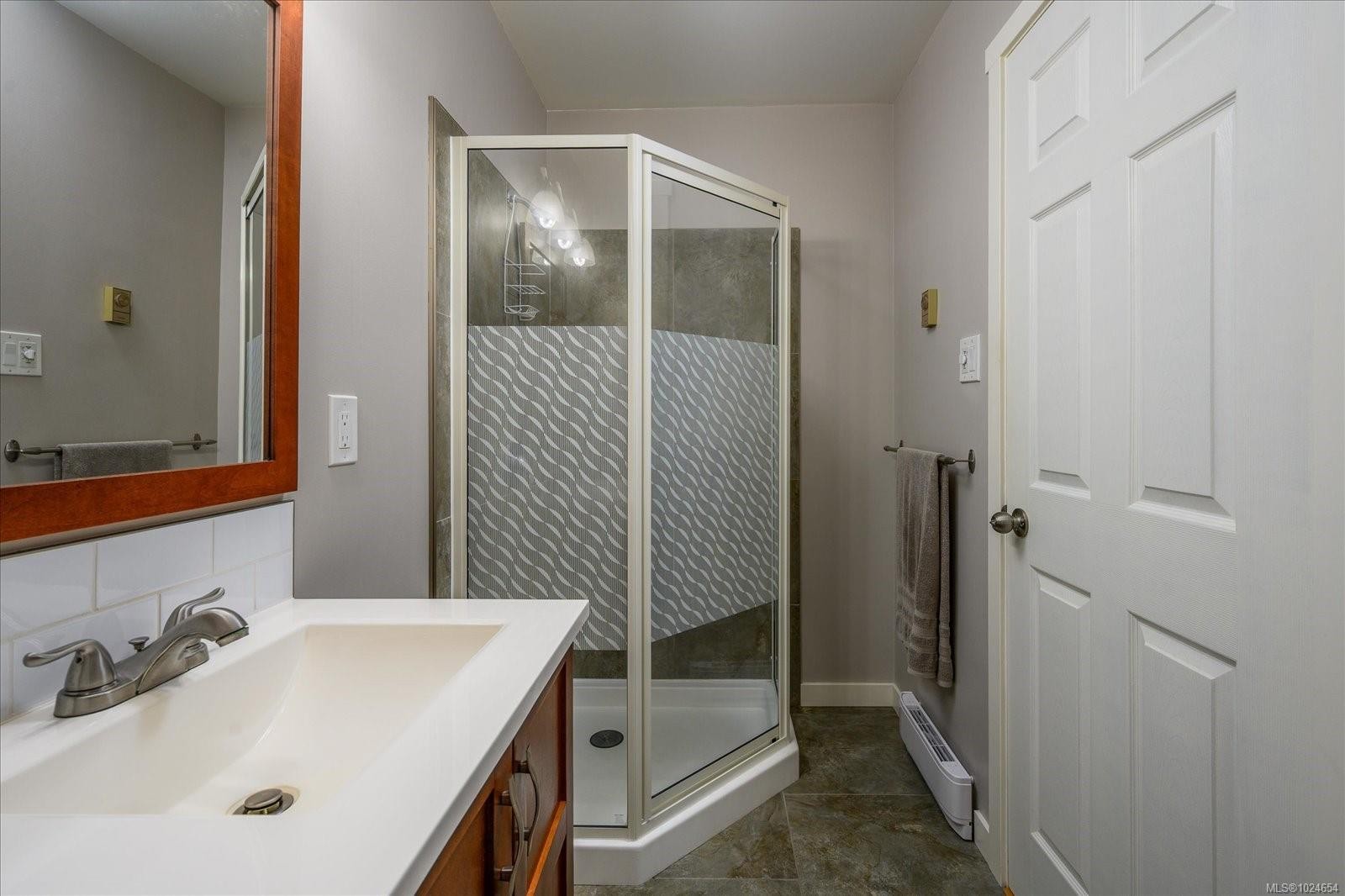 









6891


Harwood

Dr,
Lantzville,




BC
V0R 2H0

