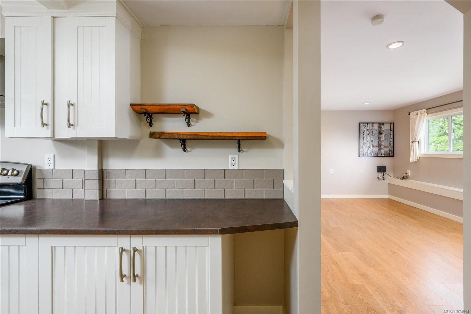 









6891


Harwood

Dr,
Lantzville,




BC
V0R 2H0

