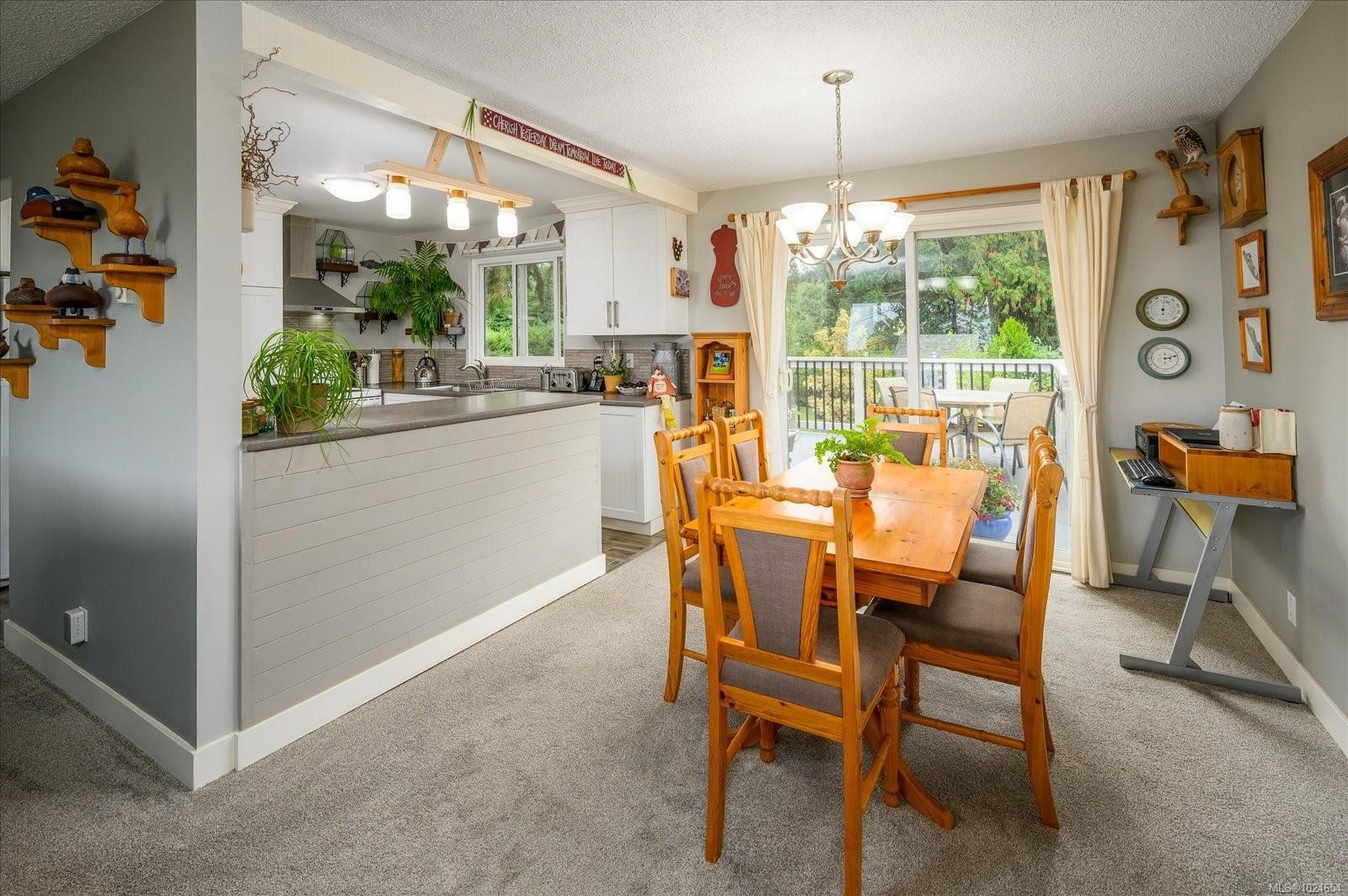 









6891


Harwood

Dr,
Lantzville,




BC
V0R 2H0

